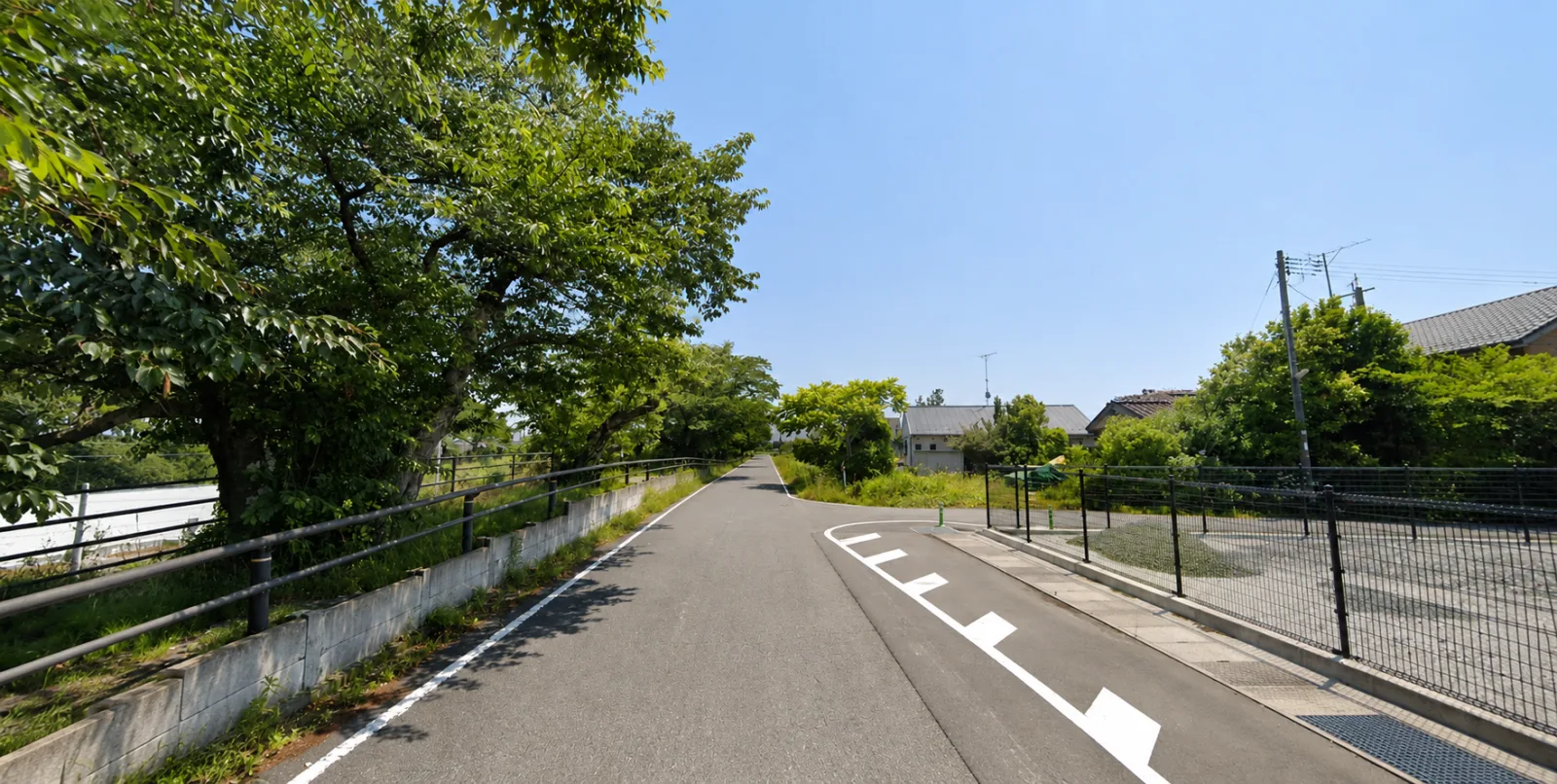夜ノ森駅西口からRaFandへ向かう曲がり角